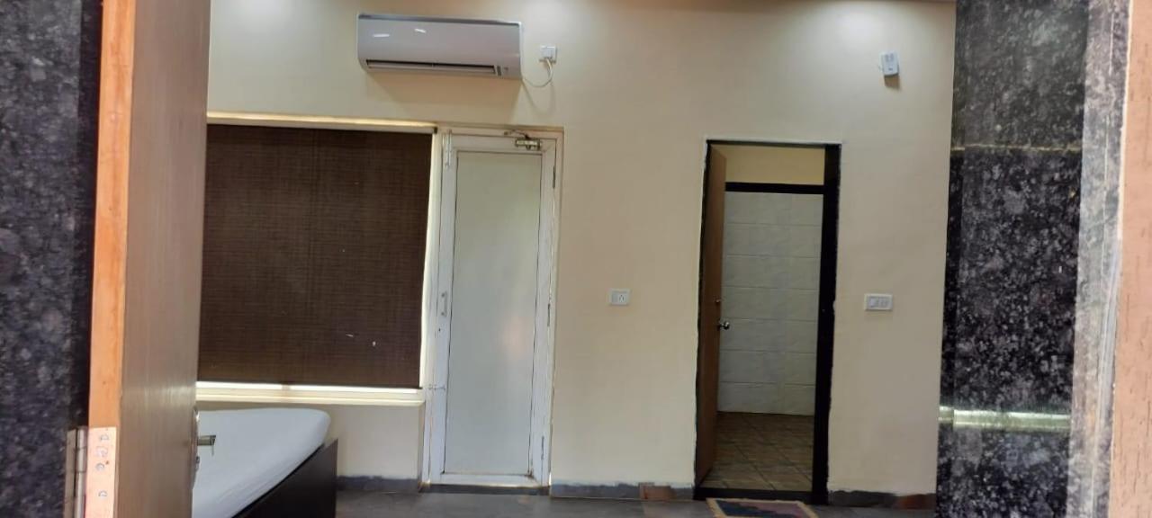 Nisarg Resort Jabalpur Exteriör bild