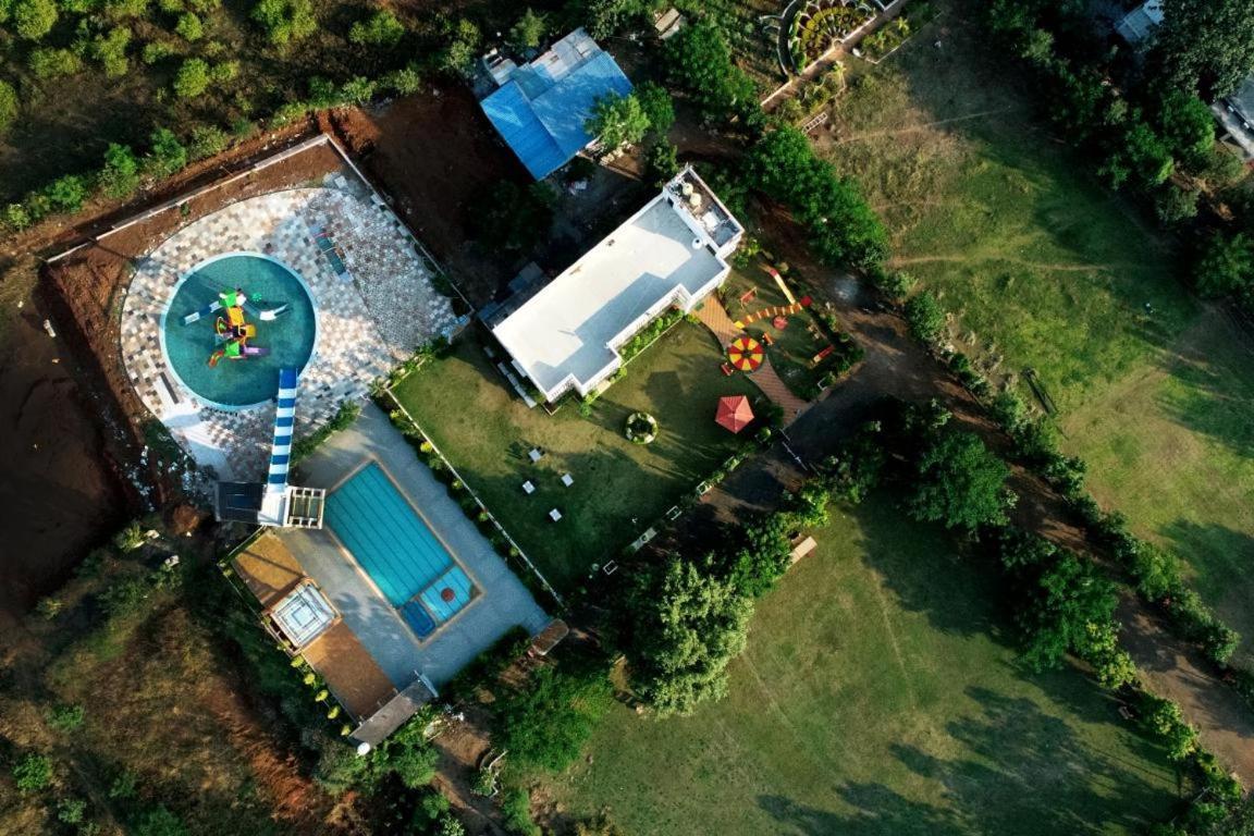 Nisarg Resort Jabalpur Exteriör bild